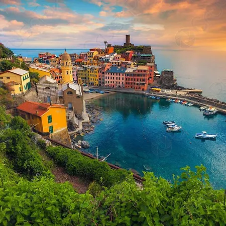 Ludovica Flat * Vernazza
